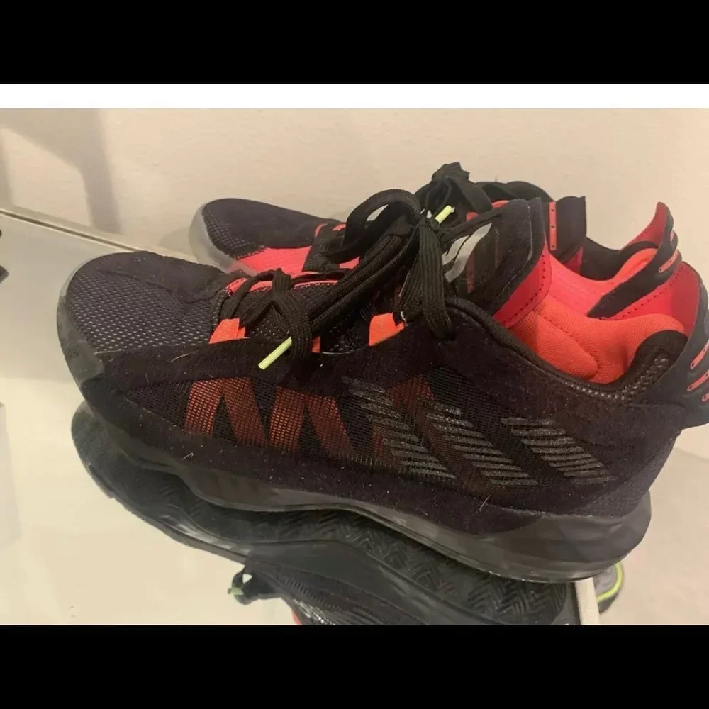 Adidas Dame 6 Ruthless - Size 7.5 Men’s